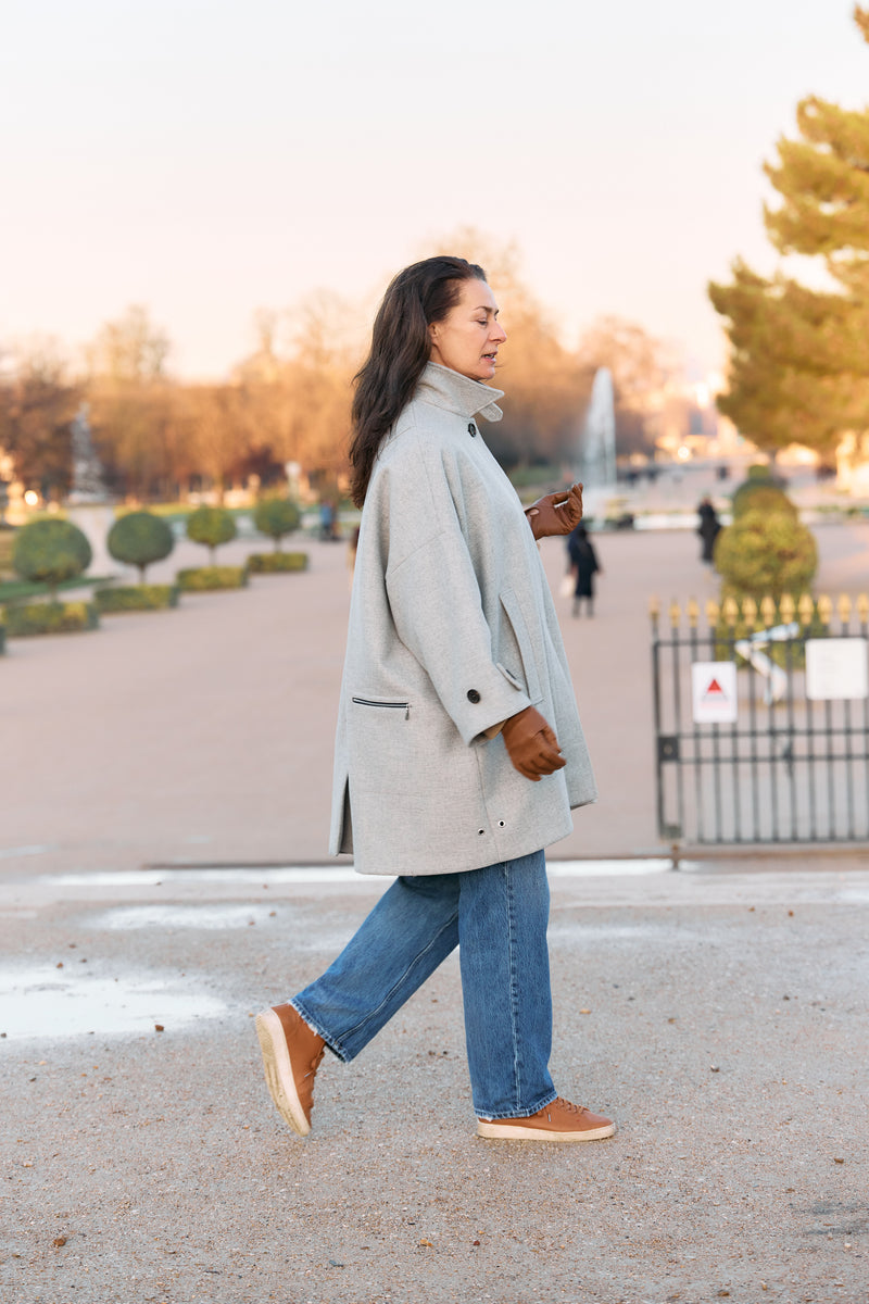 MANTEAU AVERSE en lainage coloris gris chiné