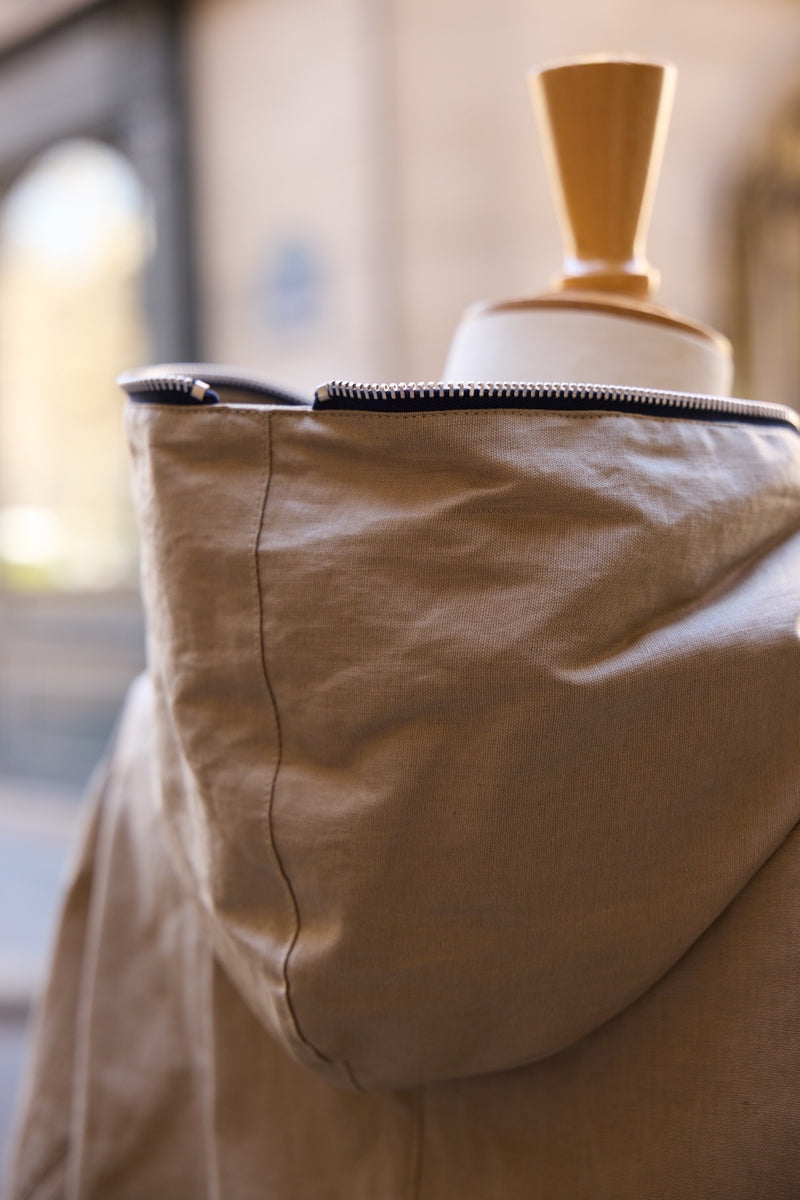 PARKA DÉPERLANTE MINA EN LIN ENDUIT ET COTON SABLE