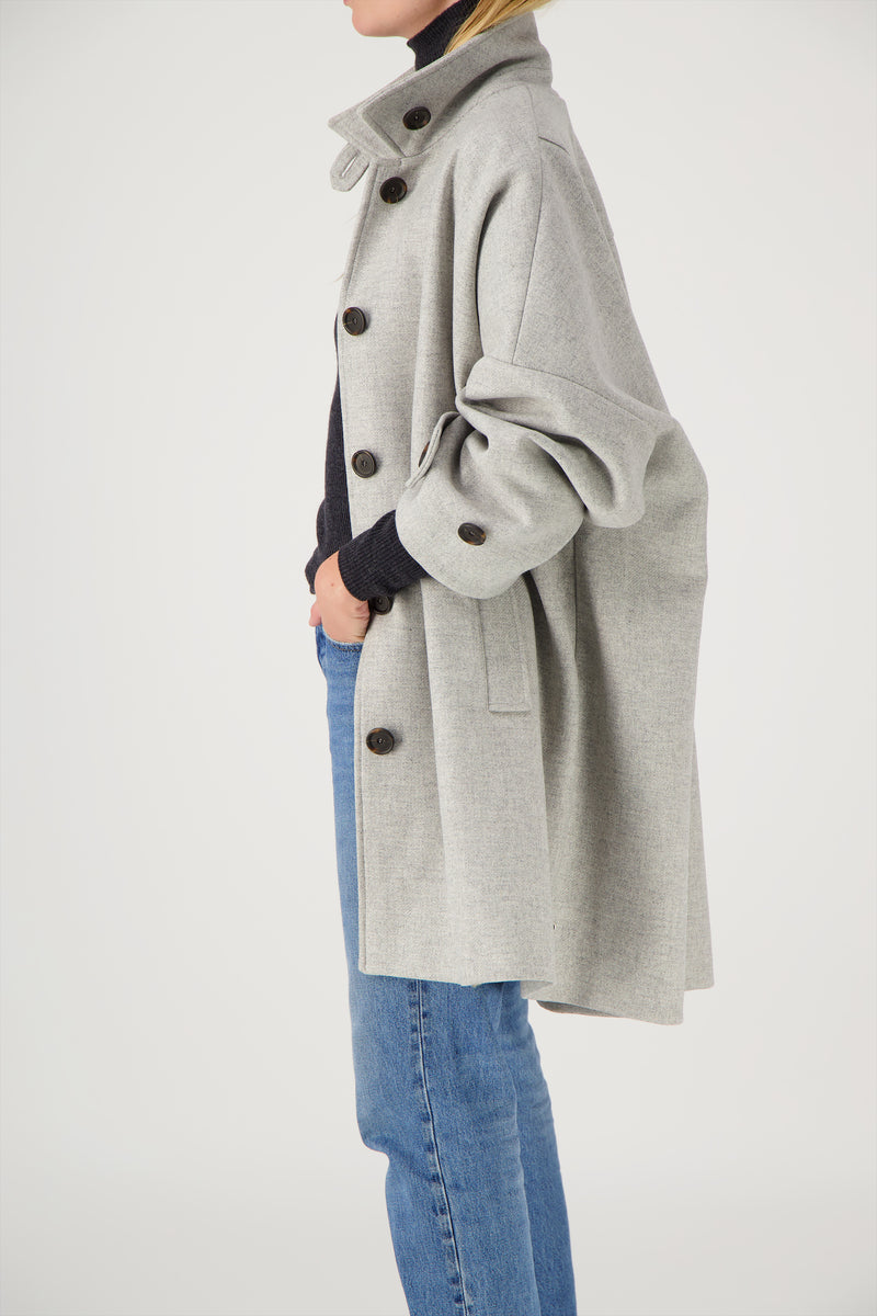 MANTEAU AVERSE en lainage coloris gris chiné
