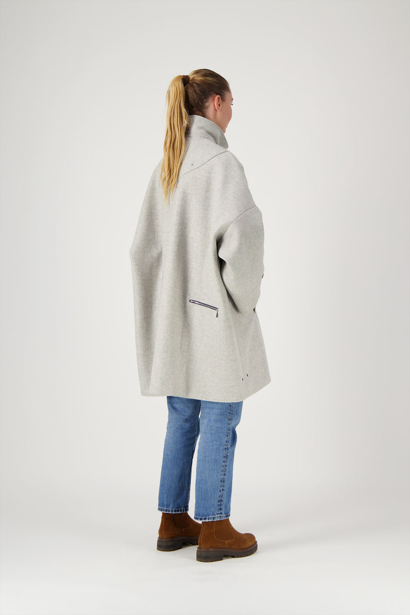 MANTEAU AVERSE en lainage coloris gris chiné