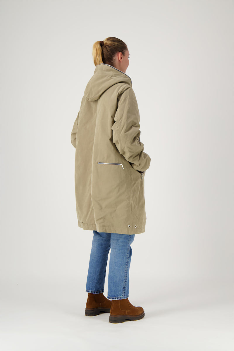 PARKA UNISEXE BARBARA en coton ouatiné déperlant coloris taupe