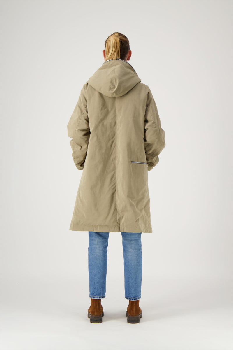 PARKA UNISEXE BARBARA en coton ouatiné déperlant coloris taupe