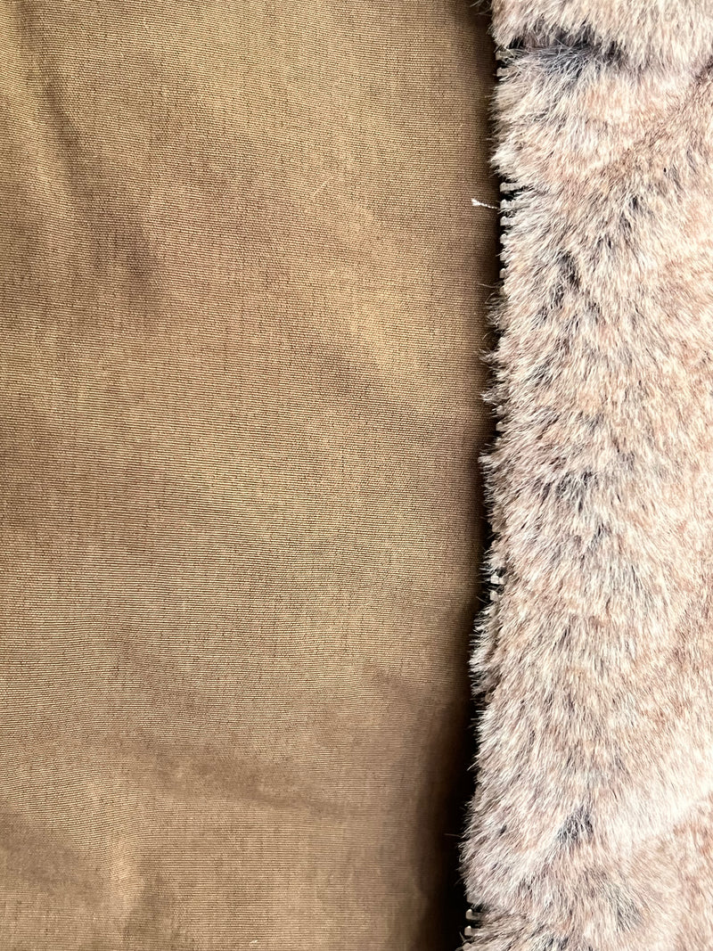 GILET REVERSIBLE disponible en coton déperlant bronze et fausse fourrure