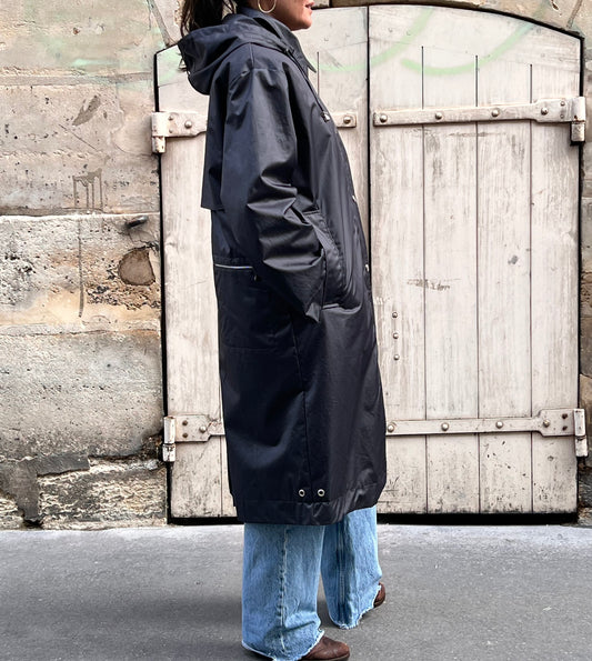 PARKA LOLA en coton enduit déperlant coloris blueblack avec doublure amovible en fausse fourrure bouclette