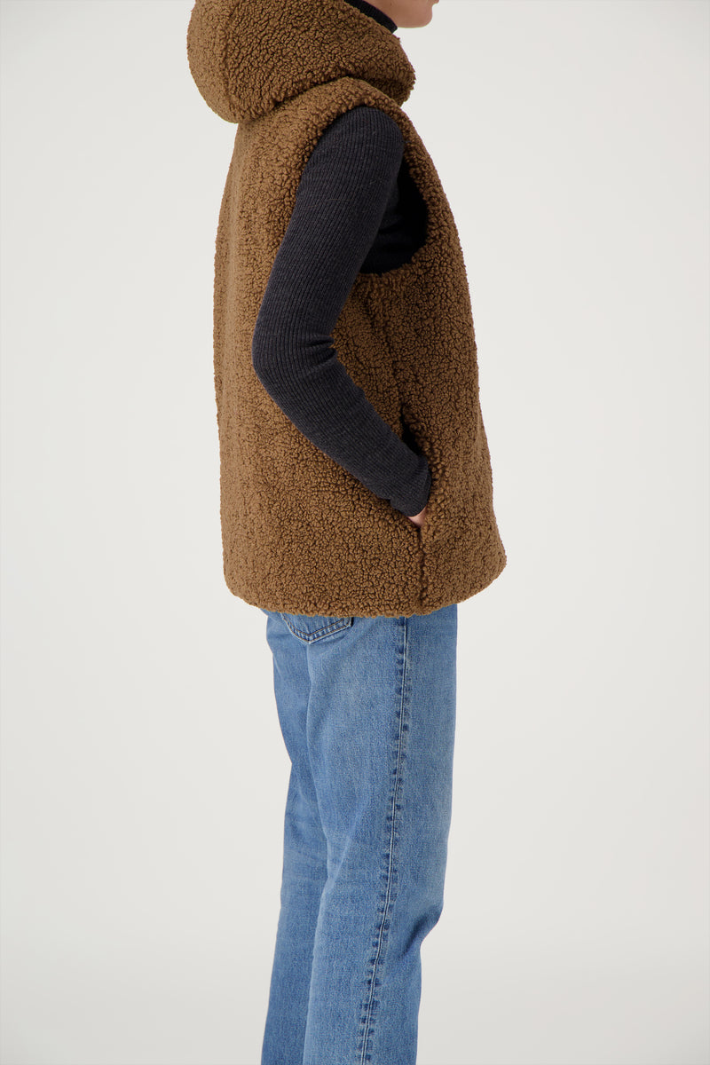 GILET REVERSIBLE COR EN COTON DÉPERLANT ET FAUSSE FOURRURE BOUCLETTES COLORIS MARRON