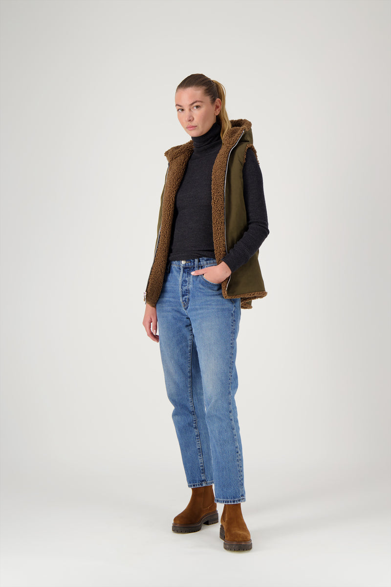 GILET REVERSIBLE COR EN COTON DÉPERLANT ET FAUSSE FOURRURE BOUCLETTES COLORIS MARRON