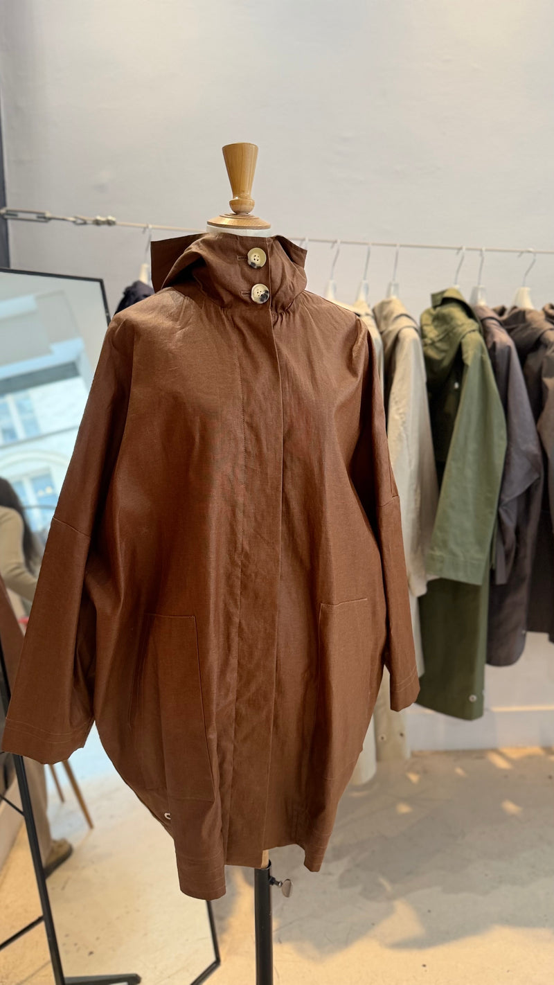PARKA MAYA EN LIN ENDUIT DÉPERLANT TABAC