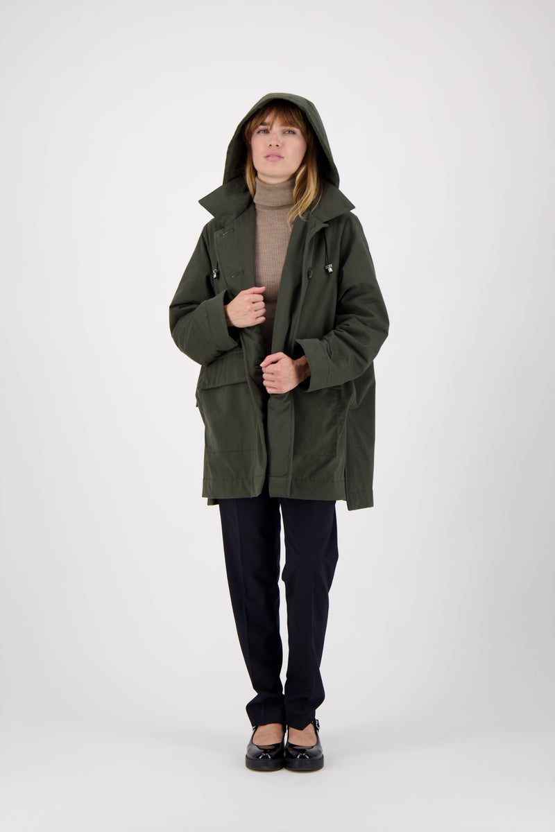 PARKA INAYA en coton déperlant coloris kaki avec doublure en fausse fourrure