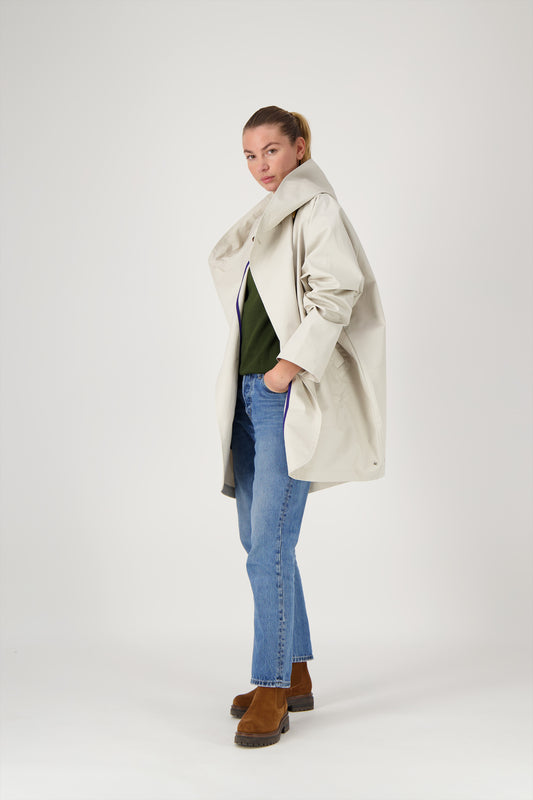 PARKA PAOLA COW en coton enduit déperlant disponible en coloris olive, blueblack, craie