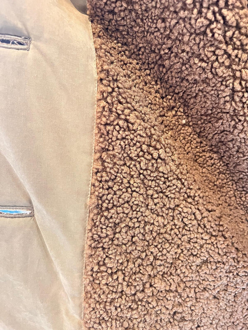 PARKA INAYA en coton déperlant coloris taupe avec doublure en fausse fourrure