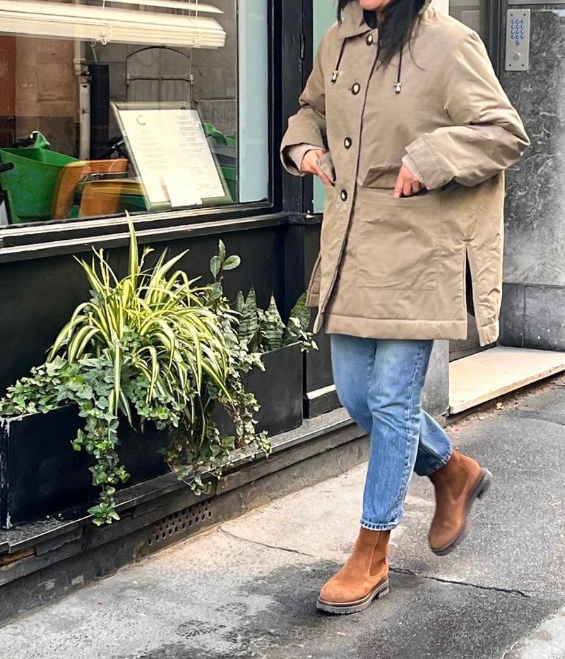 PARKA INAYA en coton déperlant coloris taupe avec doublure en fausse fourrure