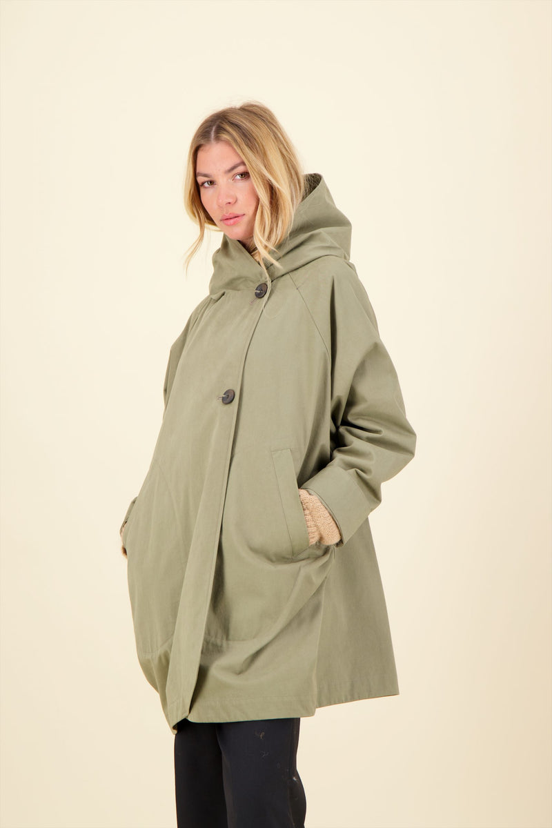 PARKA PAOLA en coton imperméable disponible en coloris kaki, taupe, tabac