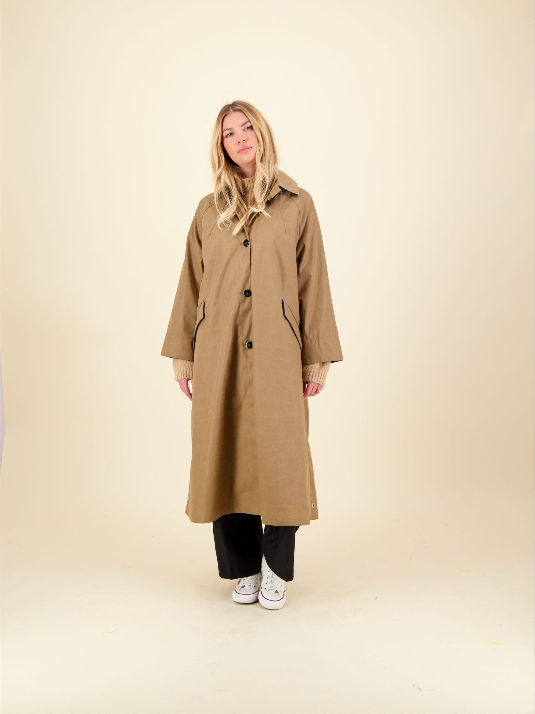 Tobacco hot sale coloured coat